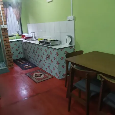 Strawberry Rest House Mesilou Kundasang Room photo