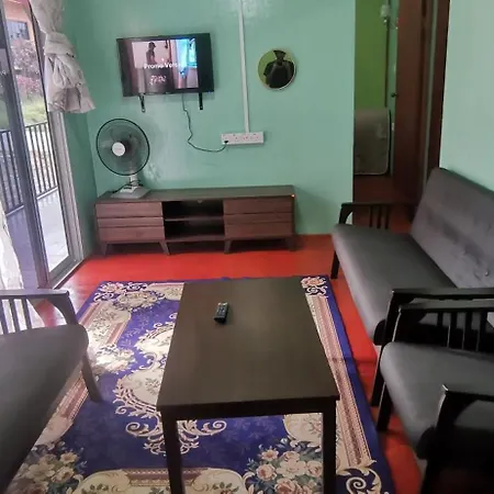 Strawberry Rest House Mesilou Kundasang Room photo
